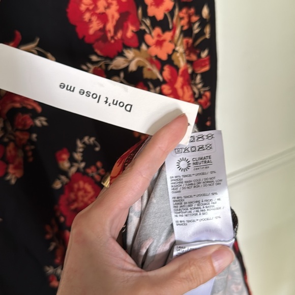 Reformation Black and Red Floral Long Sleeve Dress - Picture 7 of 7